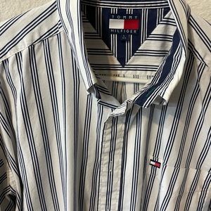 Men’s Tommy Hilfiger shirt